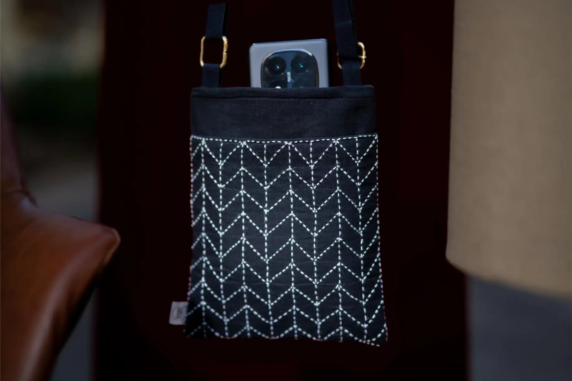 Ira - Sling bag - Chevron